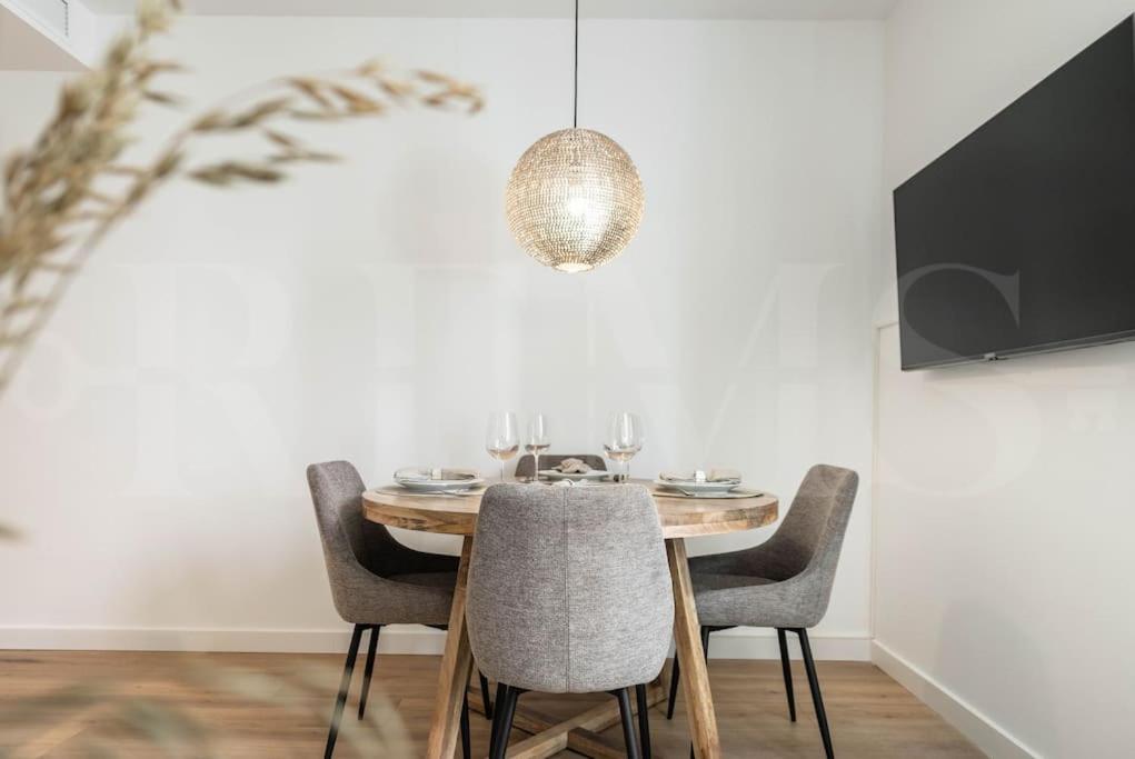 Calm Apartment With Private Patio By Rems Malaga Zewnętrze zdjęcie