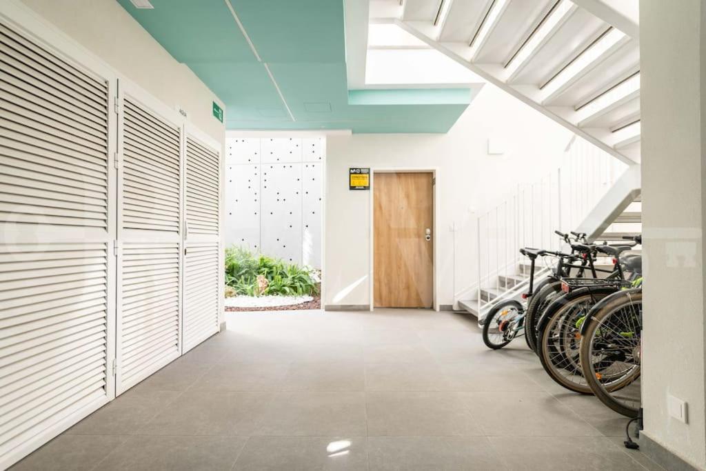 Calm Apartment With Private Patio By Rems Malaga Zewnętrze zdjęcie